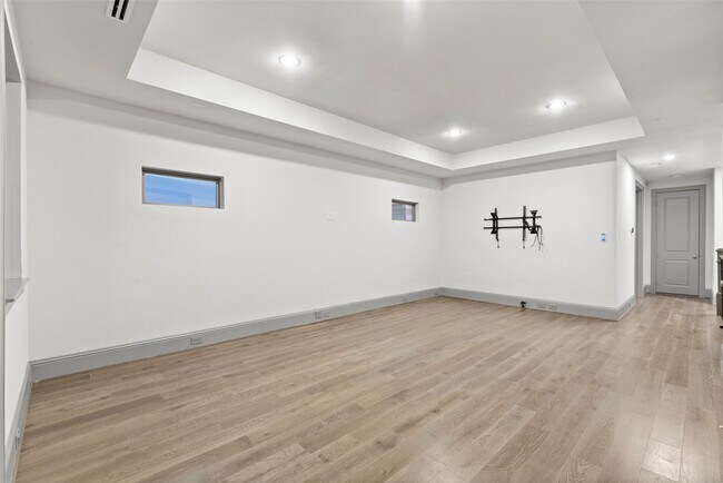 property at 1719 Holman St