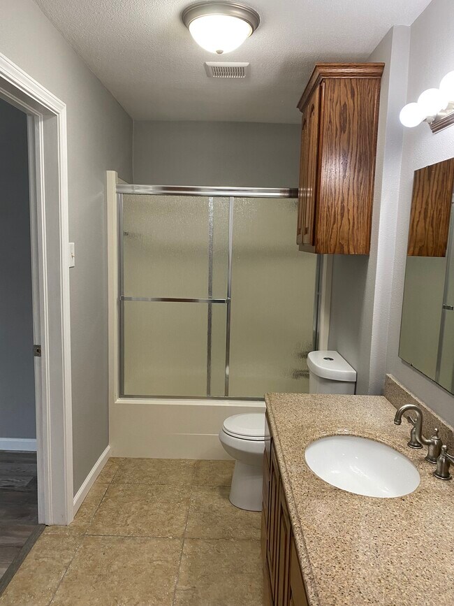 110 Houston St in Port Lavaca, TX - Building Photo - Building Photo