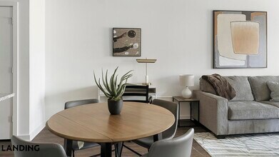 2110 Birkhall St in Raleigh, NC - Foto de edificio - Building Photo