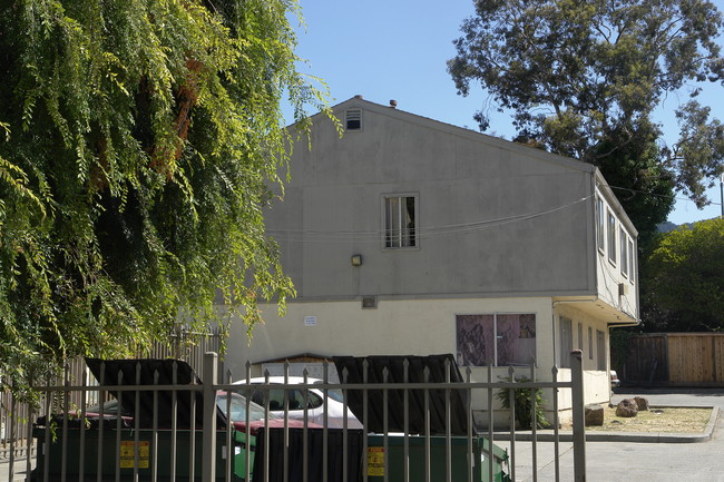 3320-3345 Arkansas St in Oakland, CA - Foto de edificio - Building Photo