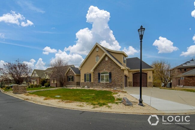 1852 Centennial Blvd in Saratoga Springs, UT - Building Photo - Building Photo