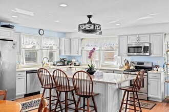 92 Marion Rd in Scituate, MA - Building Photo - Building Photo