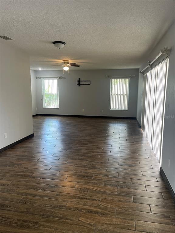 3104 Elderwood Pl in Seffner, FL - Building Photo - Building Photo