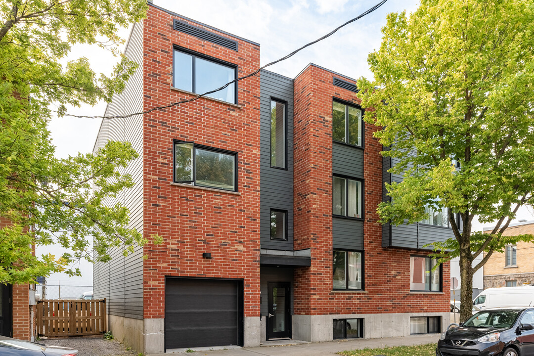 745 Napoléon Rue in Québec, QC - Building Photo