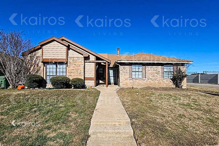 2531 E Timberview Ln in Arlington, TX - Foto de edificio