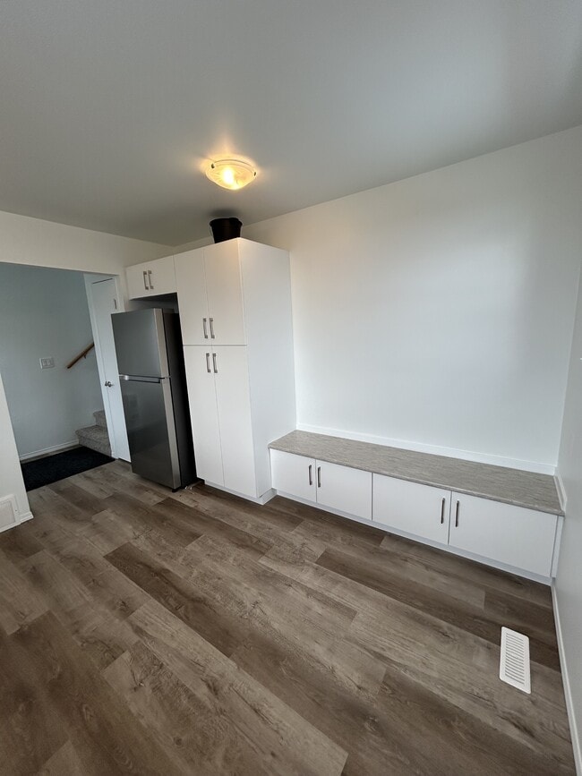 7612-7136 136 Ave NW in Edmonton, AB - Building Photo - Building Photo