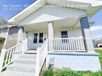 2390 Pomola St