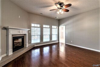 111 NW Wittington Ln in Madison, AL - Foto de edificio - Building Photo
