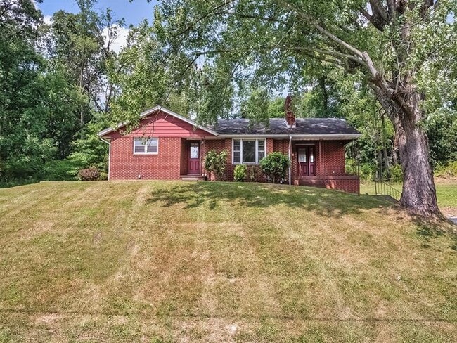 2977 Chautauqua Dr in Gibsonia, PA - Building Photo - Building Photo