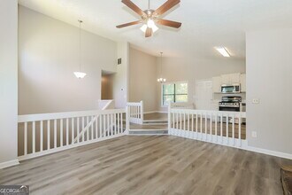 3684 Linwood Way in Snellville, GA - Foto de edificio - Building Photo