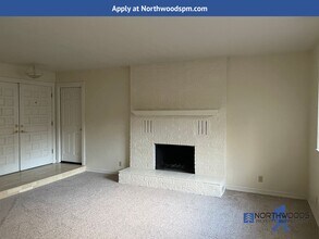 518 Girard Cir in Medford, OR - Building Photo - Building Photo