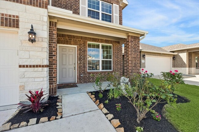 property at 906 Barstow Dr