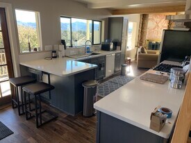 36 Bullwhacker Cir in Prescott, AZ - Building Photo