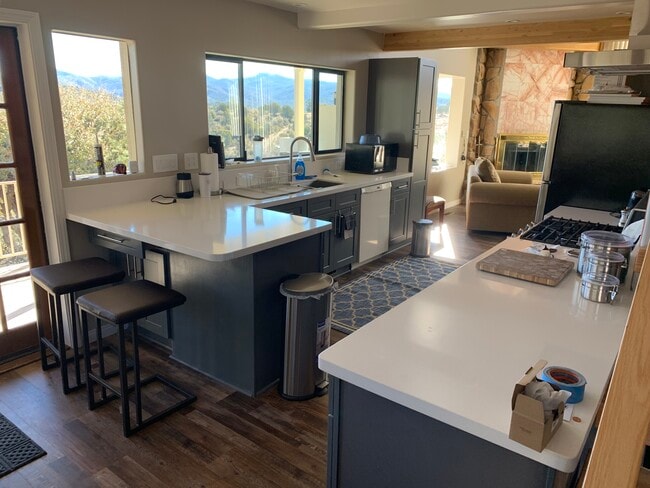 property at 36 Bullwhacker Cir