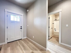 2300 S Hurd Ave in Nampa, ID - Building Photo - Building Photo
