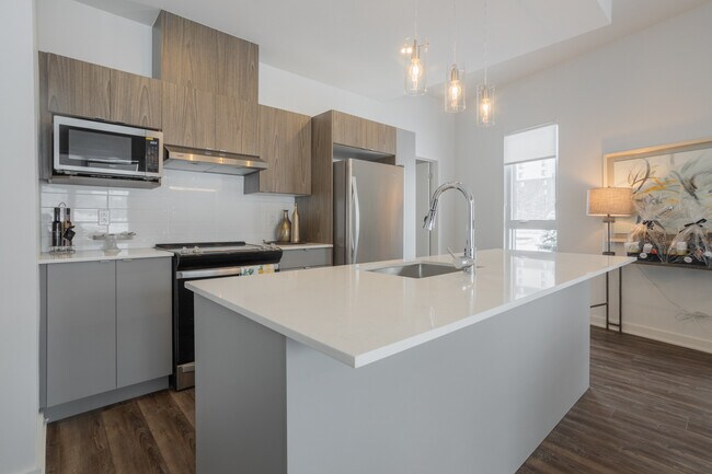 Project Loumii in Laval, QC - Building Photo - Building Photo