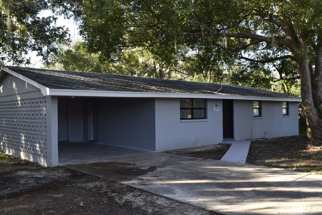 1030 NE 6th Ave in Crystal River, FL - Building Photo