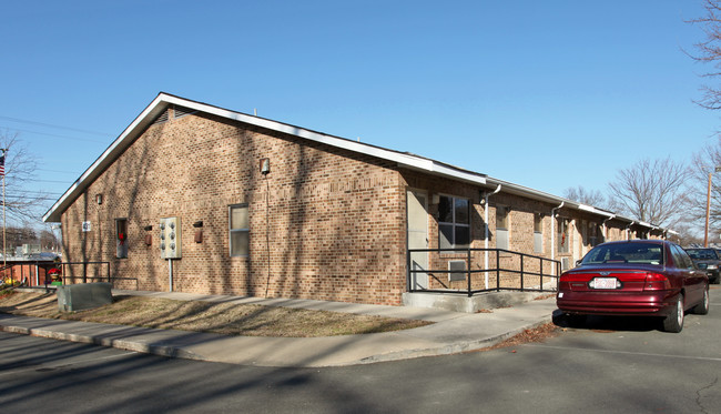 Spencer Brown Thomas Homes in Burlington, NC - Foto de edificio - Building Photo