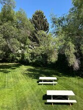1445 Vega Cir, Unit Apt 4 in Idaho Falls, ID - Foto de edificio - Building Photo