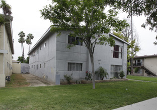 525 N Pauline St in Anaheim, CA - Building Photo - Building Photo