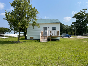 783 NC-33 in Chocowinity, NC - Building Photo - Building Photo