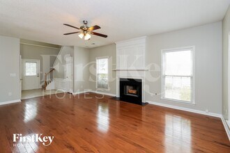 4143 Glenaire Way NW in Acworth, GA - Foto de edificio - Building Photo