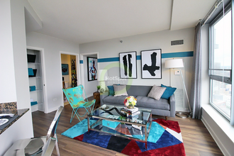 244 N Canal St in Chicago, IL - Building Photo - Building Photo