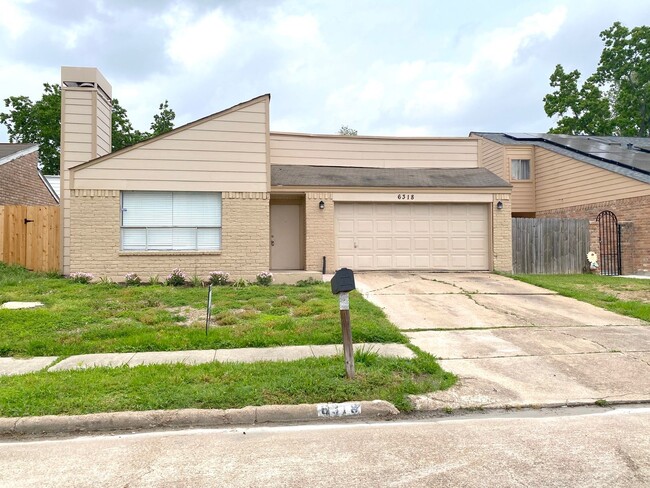 6318 Coachwood Dr in Houston, TX - Building Photo - Building Photo