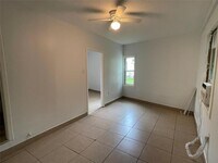 4610 Schroeder St photo'