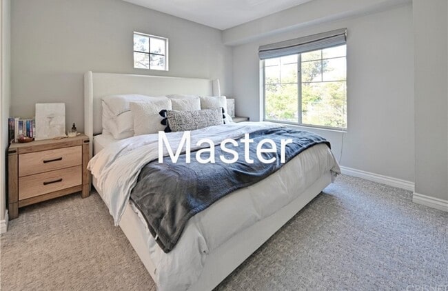 3322 Holly Grove St, Unit Building C in Westlake Village, CA - Foto de edificio - Building Photo