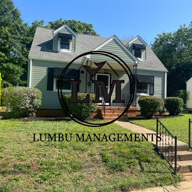 108 Harris Pl in Danville, VA - Building Photo - Building Photo