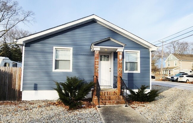 700 Anglesea Ave in Ocean Gate, NJ - Building Photo - Building Photo