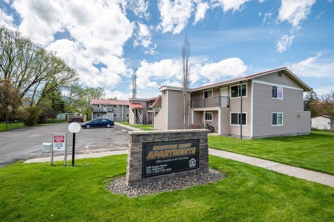 property at 607 SW 2nd St