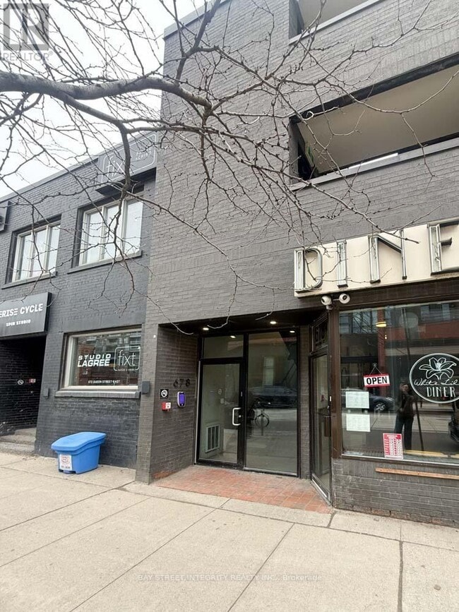 678 Queen St E in Toronto, ON - Building Photo - Building Photo