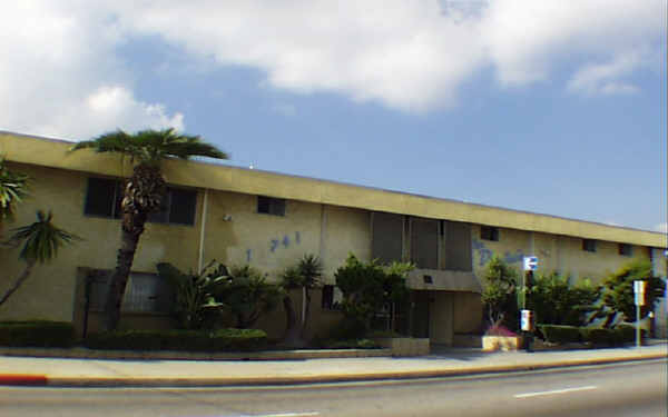 The Prairie Apartments in Hawthorne, CA - Building Photo - Building Photo