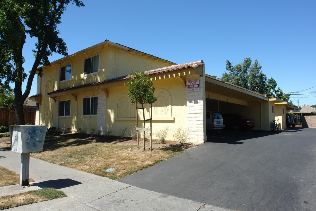 729-731 Menker Ave in San Jose, CA - Building Photo