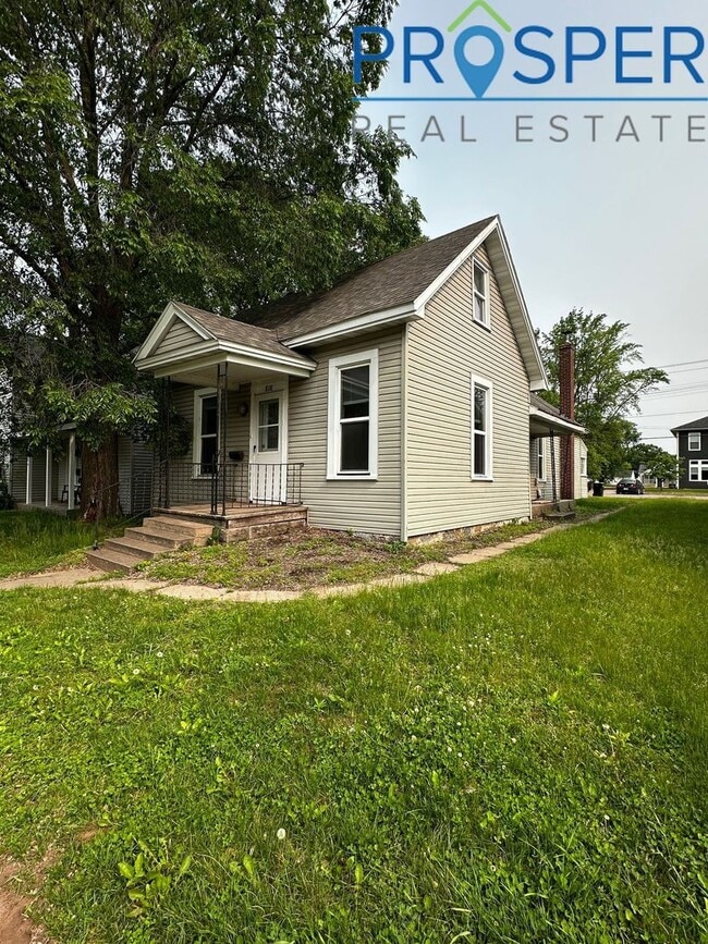 818 Water St in Eau Claire, WI - Building Photo - Building Photo