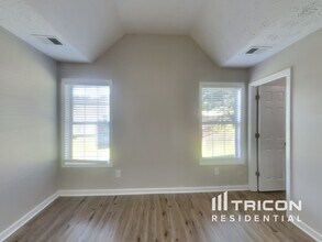 605 Connors Path in Locust Grove, GA - Building Photo - Building Photo