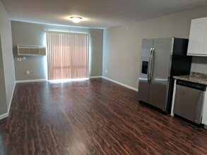 Rosewood Apartments in Alexandria, MN - Building Photo - Interior Photo