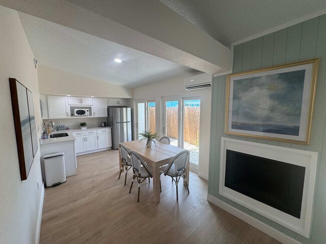 637 S Orlando Ave in Cocoa Beach, FL - Building Photo - Building Photo