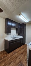 10635 Colima Rd in Whittier, CA - Foto de edificio - Building Photo