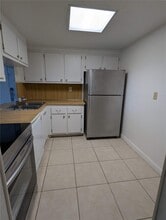 16751 NE 9th Ave in Miami, FL - Foto de edificio - Building Photo