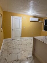 6383 Saxon Blvd in West Palm Beach, FL - Building Photo - Building Photo