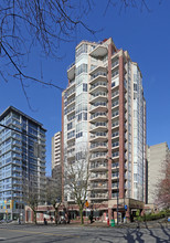 The Ellington in Vancouver, BC - Building Photo - Building Photo