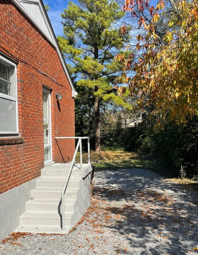 2726 Wellman Dr in Nashville, TN - Foto de edificio - Building Photo