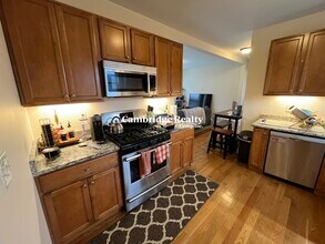 23 Willard Ave, Unit 2 in Medford, MA - Building Photo - Building Photo