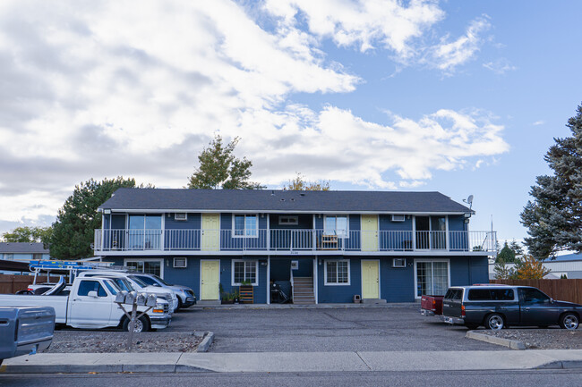 24 S Quay St. in Kennewick, WA - Building Photo - Building Photo