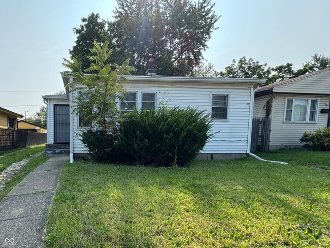 property at 1919 S Keystone Ave