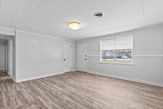 404 Pine St in New Bern, NC - Building Photo - Building Photo