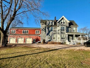 48 Cedar St in Branford, CT - Building Photo - Building Photo